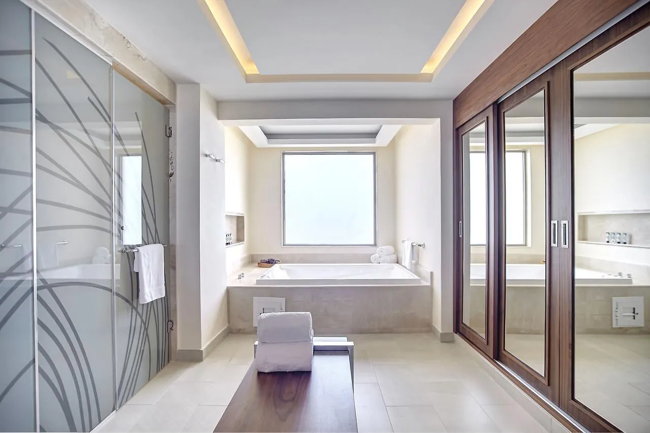 Royalton Negril, An Autograph Collection All-Inclusive Resort Νεγκρίλ